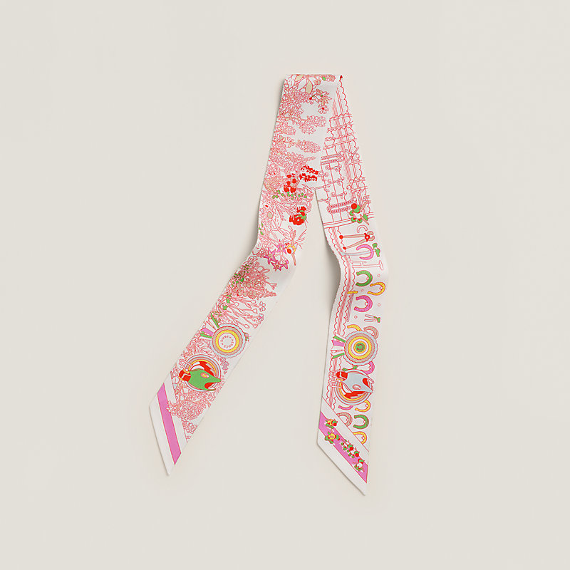 HERMES ツイリー Pony Pit Stop Twilly 直営店ラッピング Pony Pit Stop Twilly | Hermès UAE
